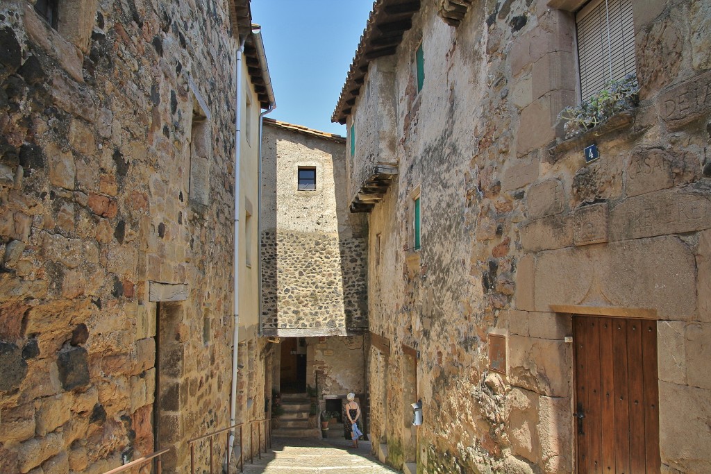 Foto: Centro histórico - Santa Pau (Girona), España