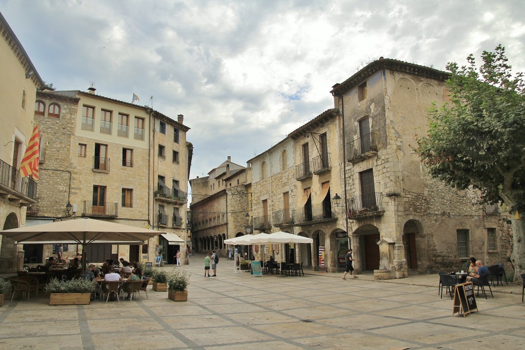 Foto: Centro histórico - Besalú (Girona), España