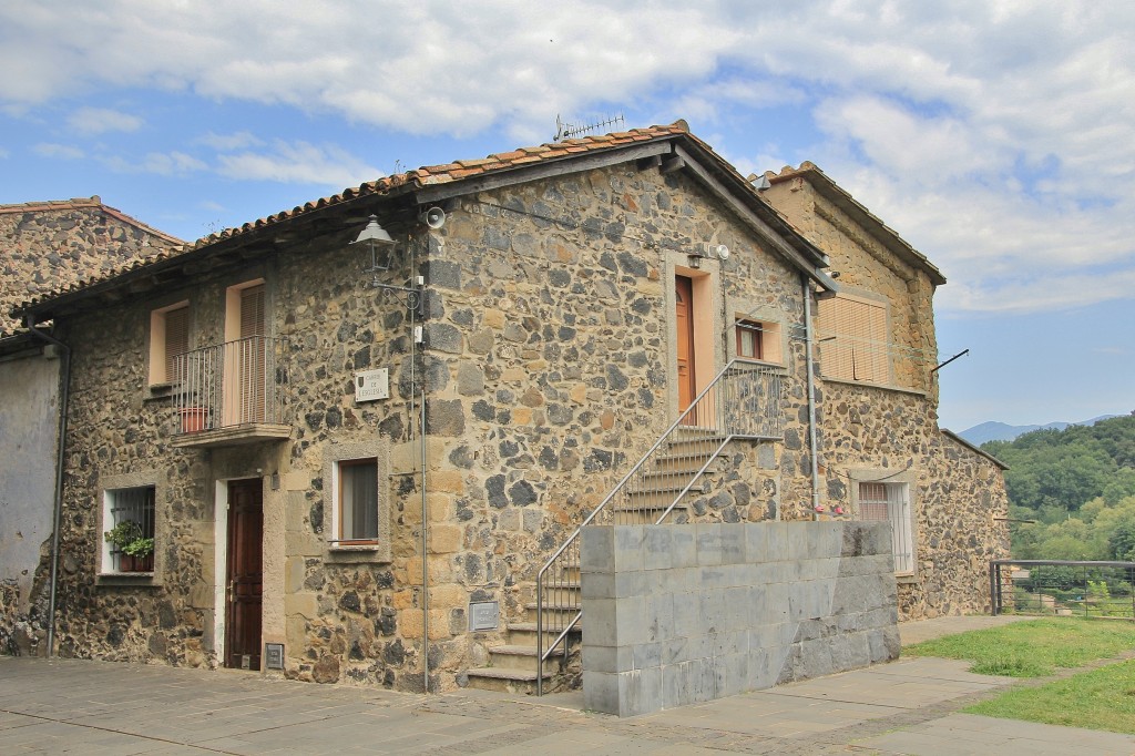Foto: Centro histórico - Castellfollit de la Roca (Girona), España