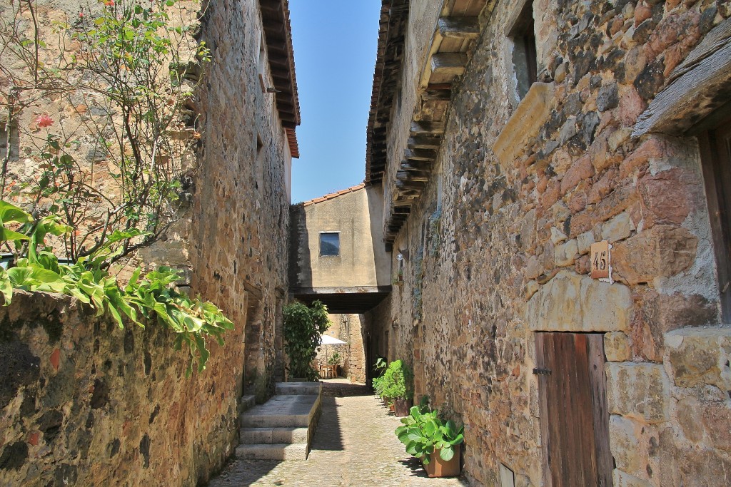 Foto: Centro histórico - Santa Pau (Girona), España