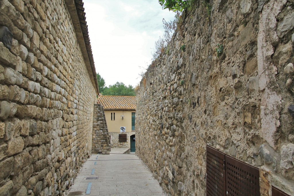 Foto: Centro histórico - Besalú (Girona), España