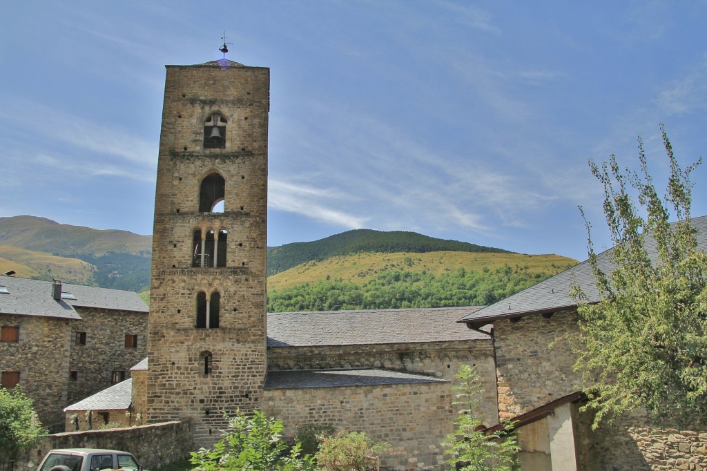 Foto: Iglesia de la Natividad - Durro (Cataluña), España