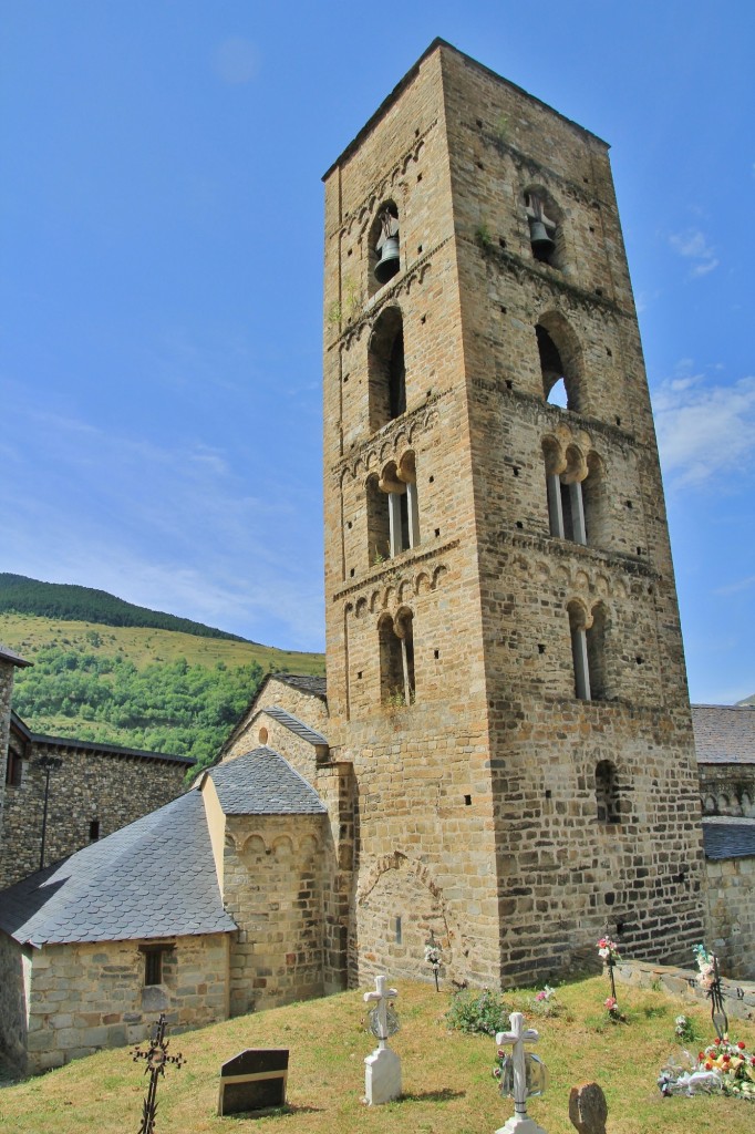 Foto: Iglesia de la Natividad - Durro (Cataluña), España