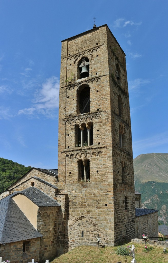 Foto: Iglesia de la Natividad - Durro (Cataluña), España