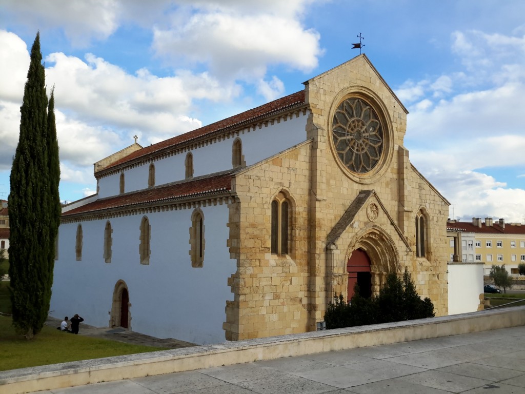 Foto: Igreja Santa Maria do Olival - Tomar, Portugal