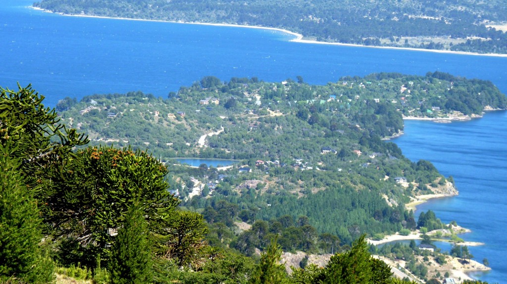 Foto: Villa Pehuenia - Aluminé (Neuquén), Argentina