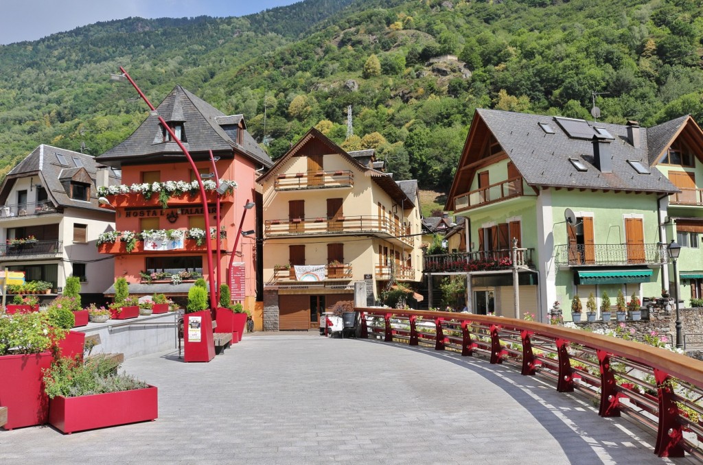 Foto: Centro histórico - Les (Cataluña), España