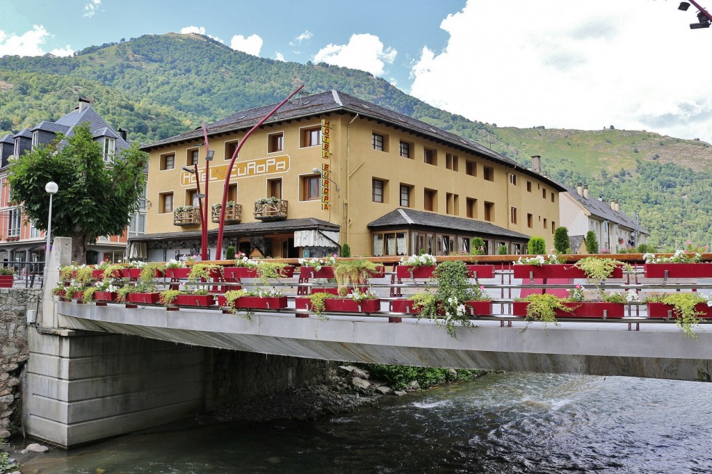 Foto: Centro histórico - Les (Cataluña), España