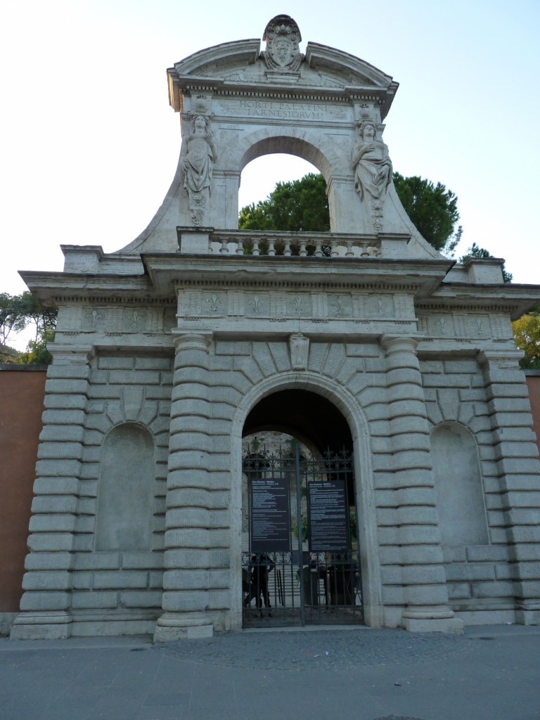 Foto: Entrada al Foro Romano - Roma (Latium), Italia