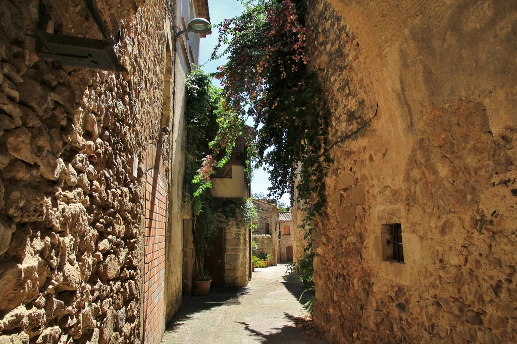 Foto: Centro histórico - Corçà (Girona), España