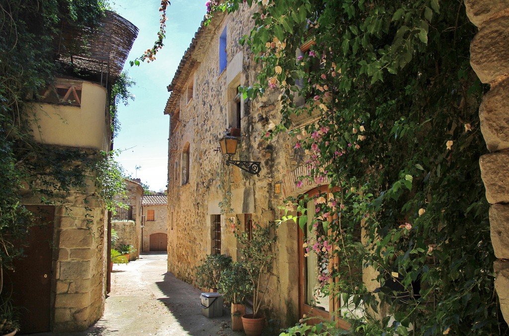 Foto: Centro histórico - Corçà (Girona), España