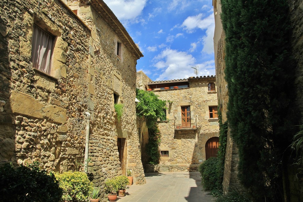 Foto: Centro histórico - Monells (Girona), España