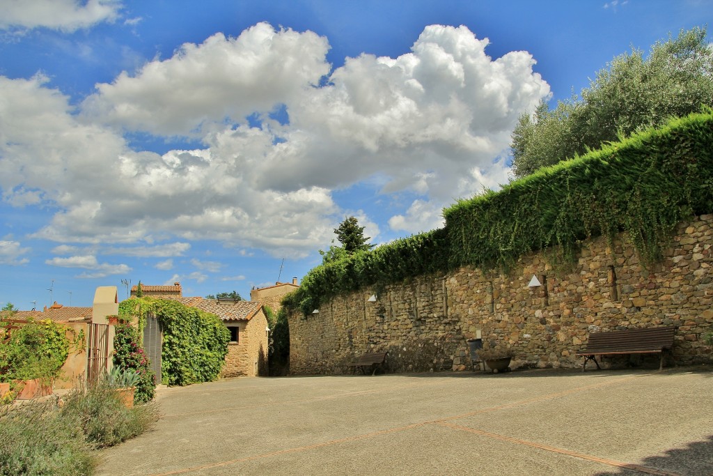 Foto: Centro histórico - Monells (Girona), España