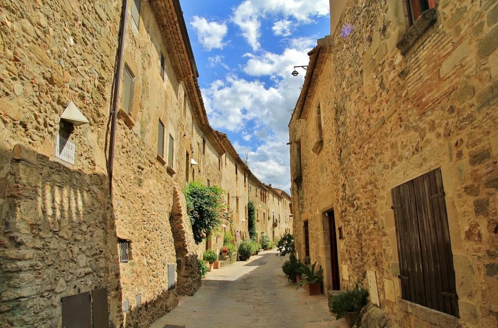 Foto: Centro histórico - Monells (Girona), España