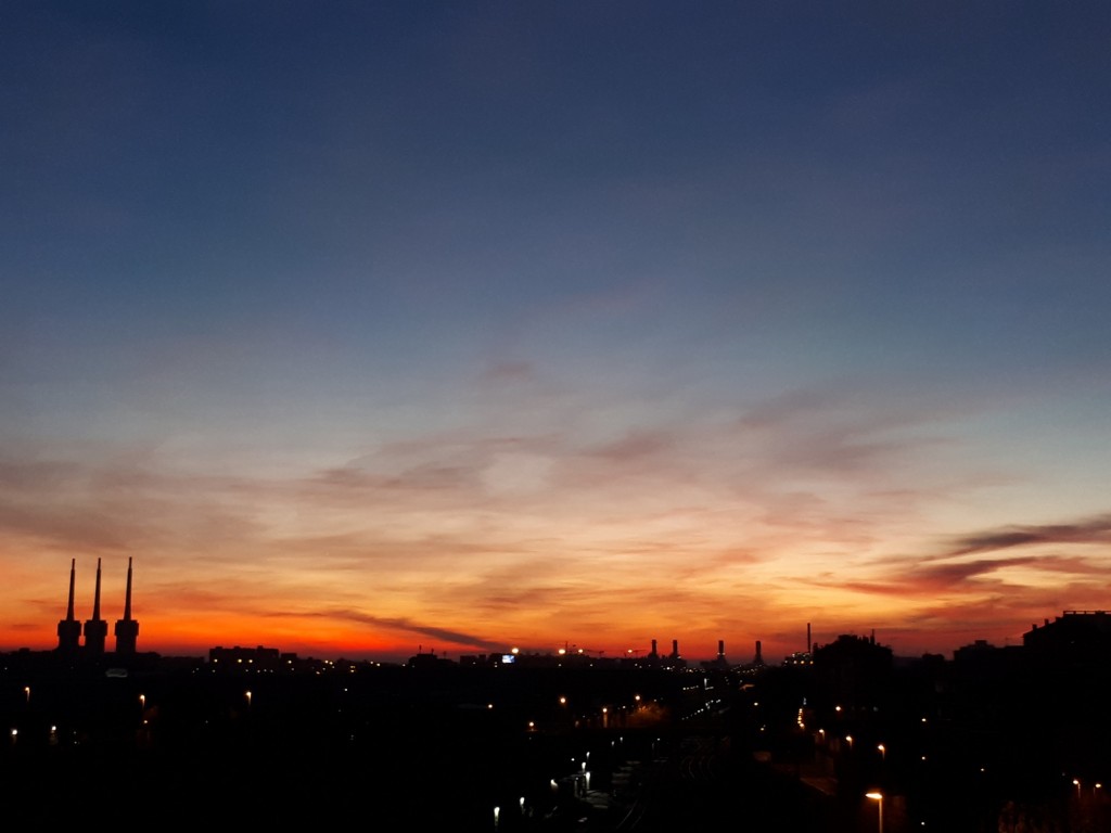 Foto: Amanecer - Sant Adrià de Besòs (Cataluña), España