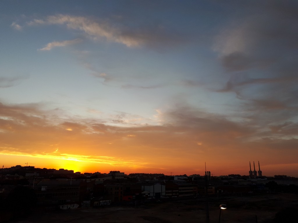 Foto: Amanecer - Sant Adrià de Besòs (Cataluña), España