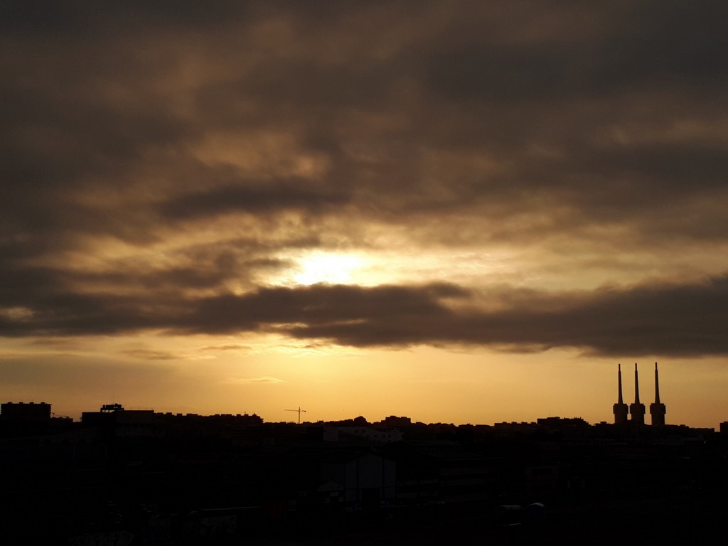 Foto: Amanecer - Sant Adrià de Besòs (Cataluña), España