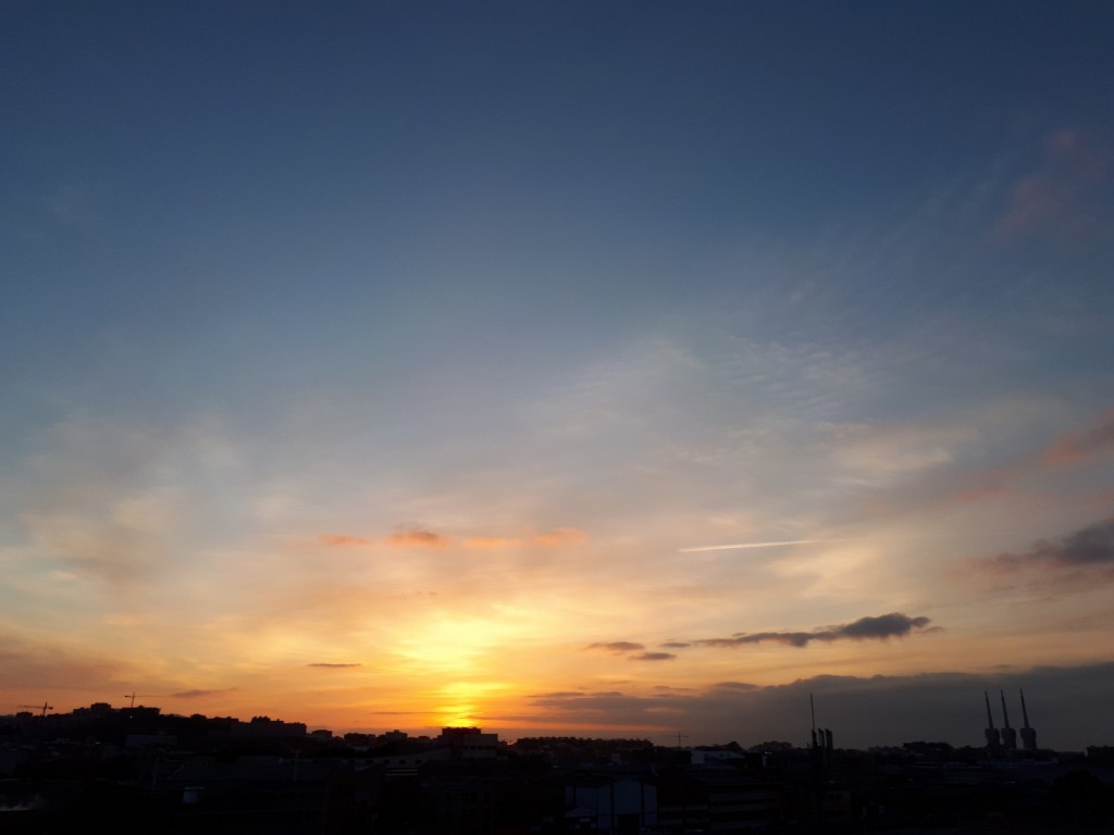 Foto: Amanecer - Sant Adrià de Besòs (Cataluña), España