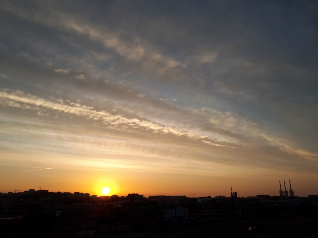 Foto: Amanecer - Sant Adrià de Besòs (Cataluña), España