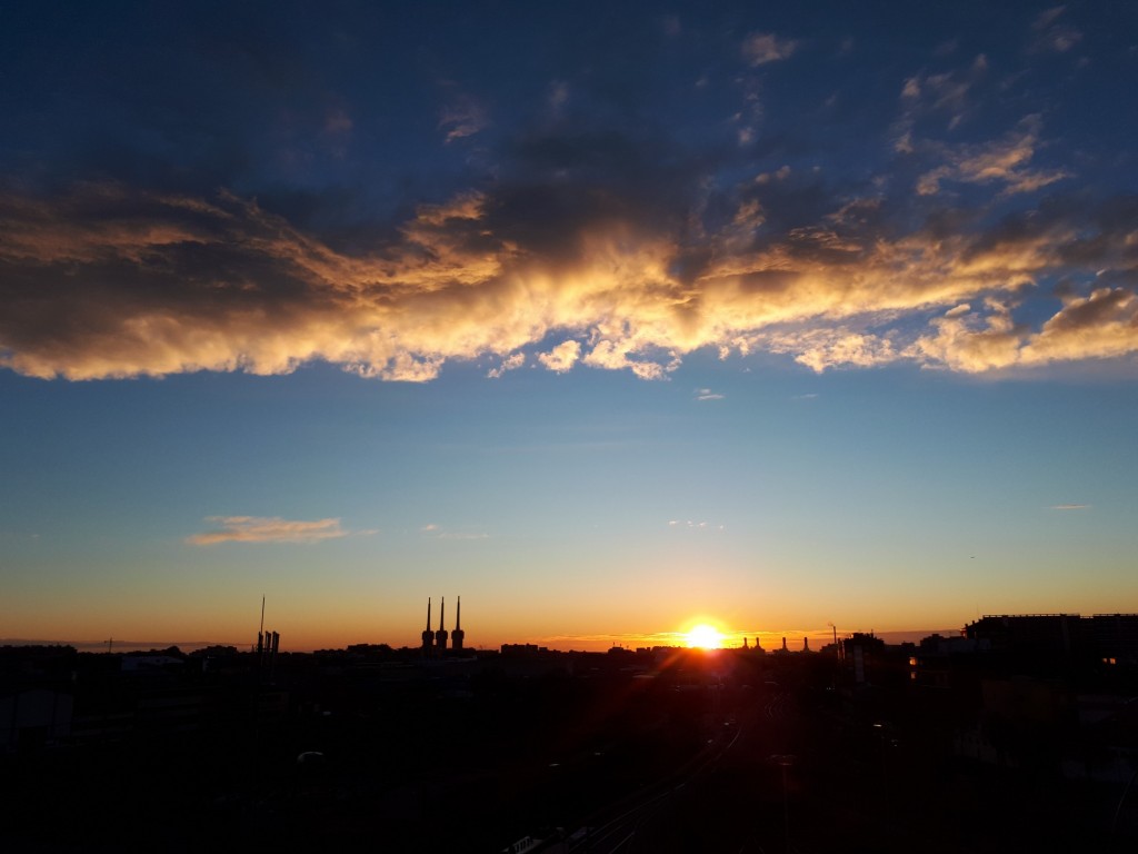 Foto: Amanecer - Sant Adrià de Besòs (Cataluña), España