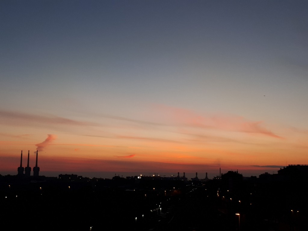 Foto: Amanecer - Sant Adrià de Besòs (Cataluña), España