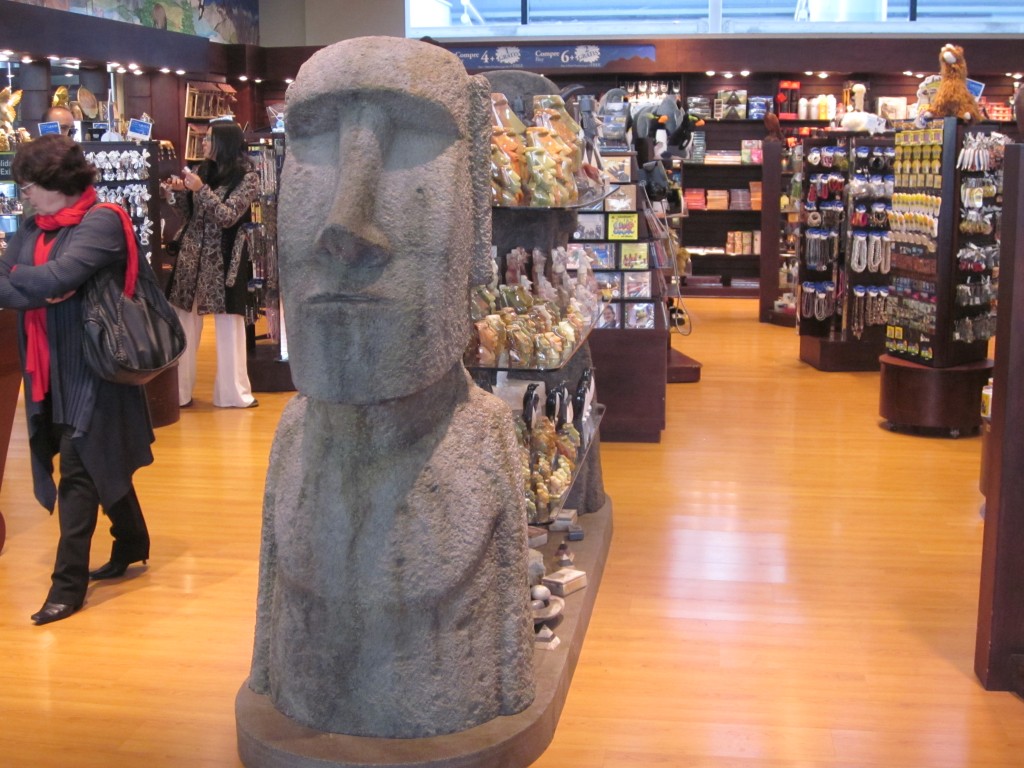 Foto: Tienda en el aeropuerto - Santiago (Región Metropolitana), Chile