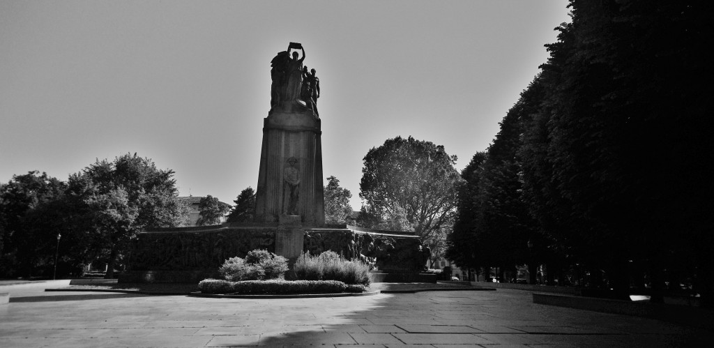 Foto: Monumento al Carabiniere - Torino (Piedmont), Italia