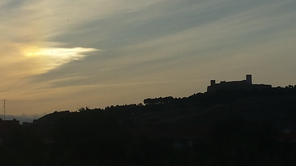Foto: Crepusculo sobre el castillo - Calatayud (Zaragoza), España