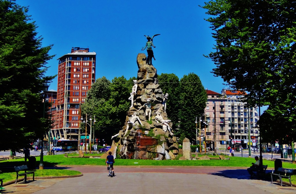 Foto: Piazza Statuto - Torino (Piedmont), Italia