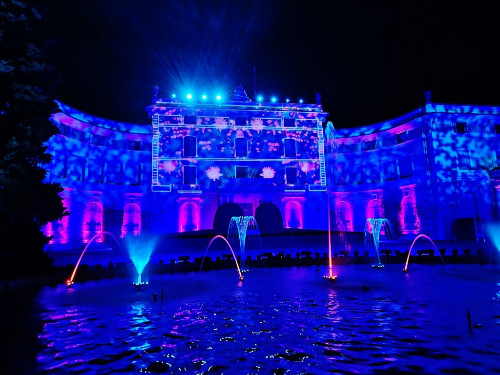 Foto: Espectáculo de luces - Barcelona (Cataluña), España