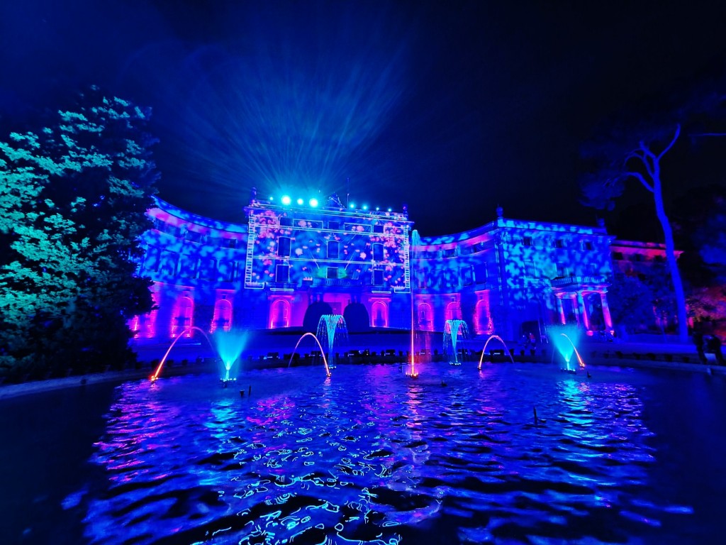 Foto: Espectáculo de luces - Barcelona (Cataluña), España