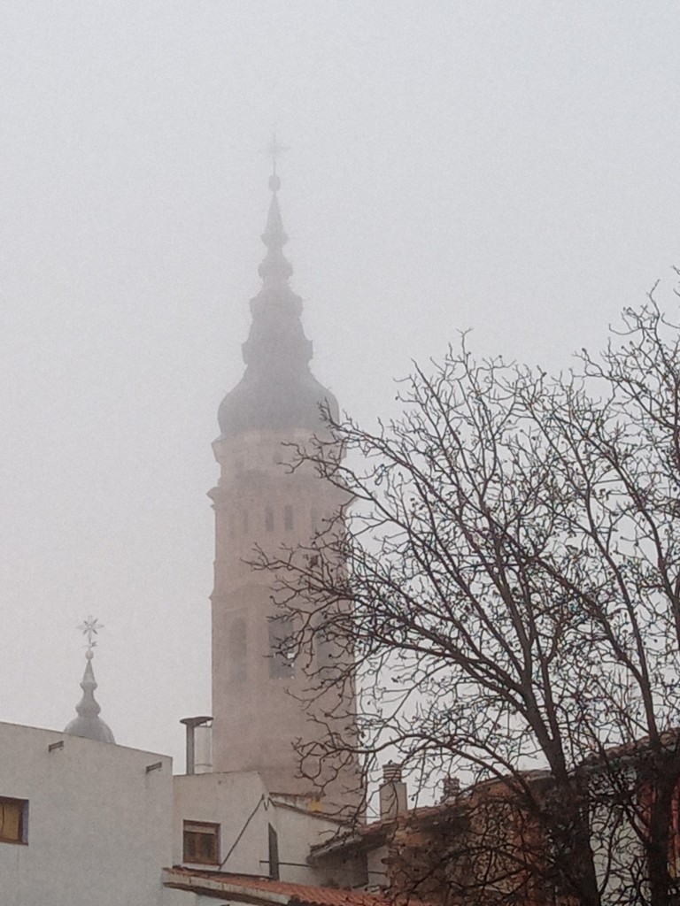 Foto: Bajo la niebla - Calatayud (Zaragoza), España