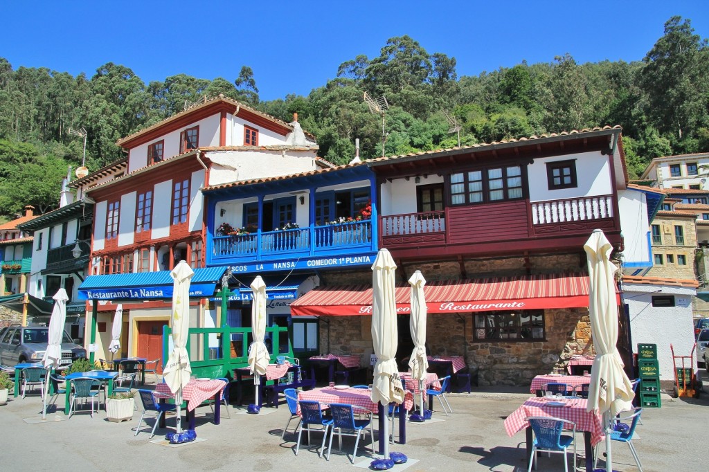 Foto: Centro histórico - Tazones (Asturias), España