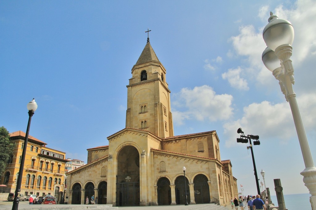 Foto: San Pedro - Gijón (Asturias), España