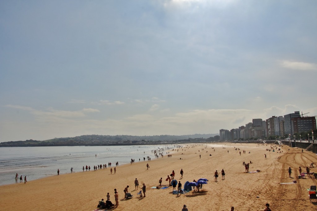 Foto: Playa de San Lorenzo - Gijón (Asturias), España