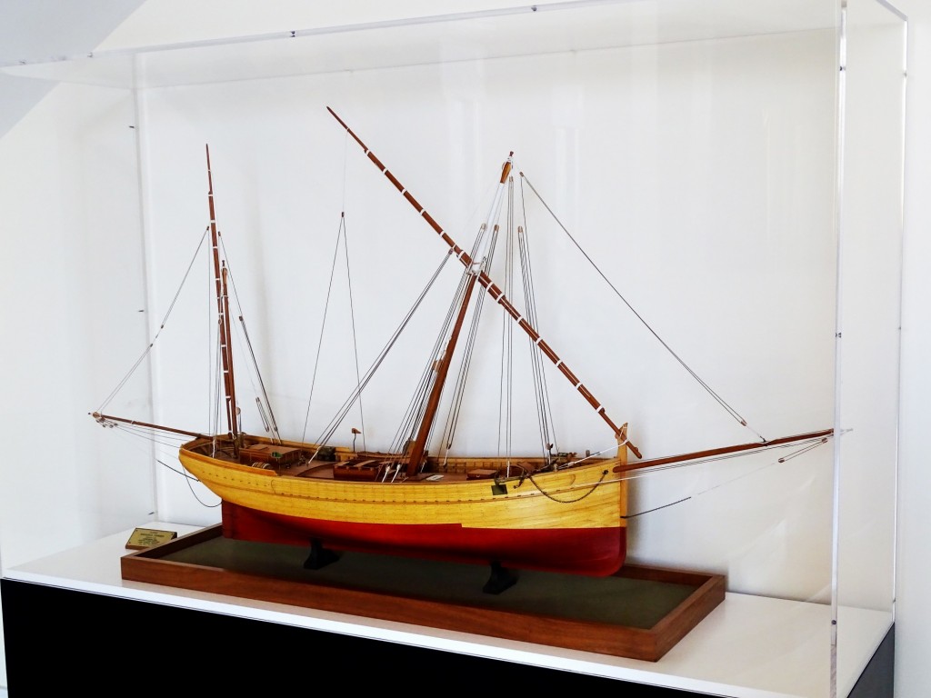 Foto: Miniatura barca de pesca Ateneo Mercantil - Valencia (Comunidad Valenciana), España