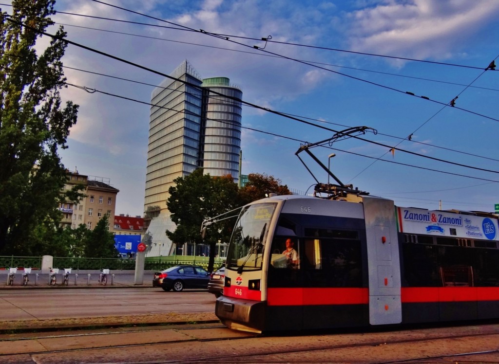 Foto: UNIQA Tower - Wien (Vienna), Austria