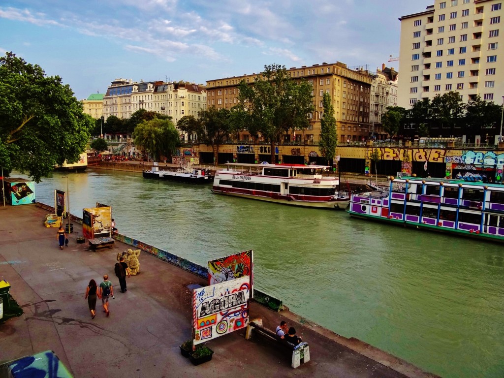 Foto: Donaukanal - Wien (Vienna), Austria