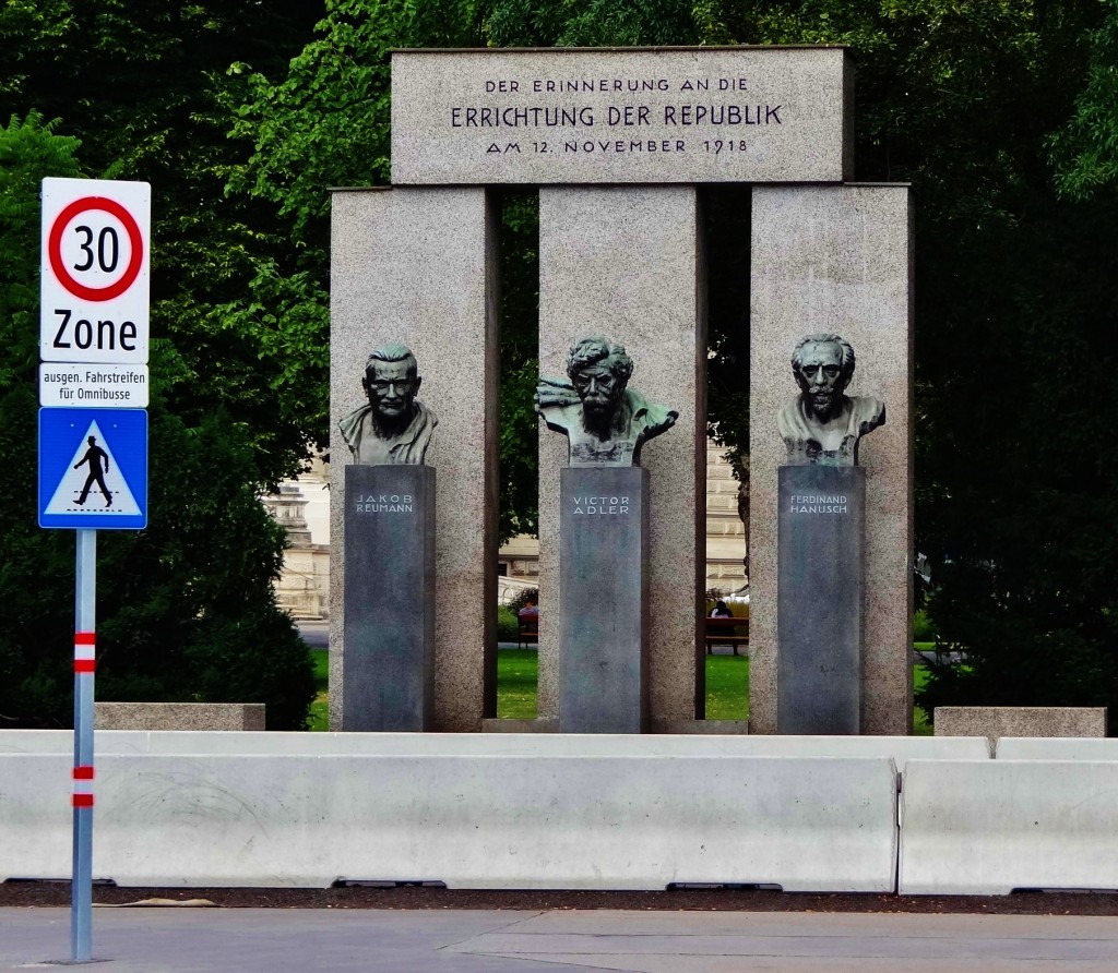 Foto: Denkmal der Republik - Wien (Vienna), Austria