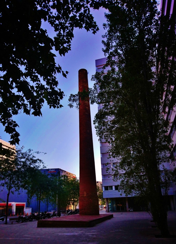 Foto: Chimenea Fábrica Ram - Barcelona (Cataluña), España