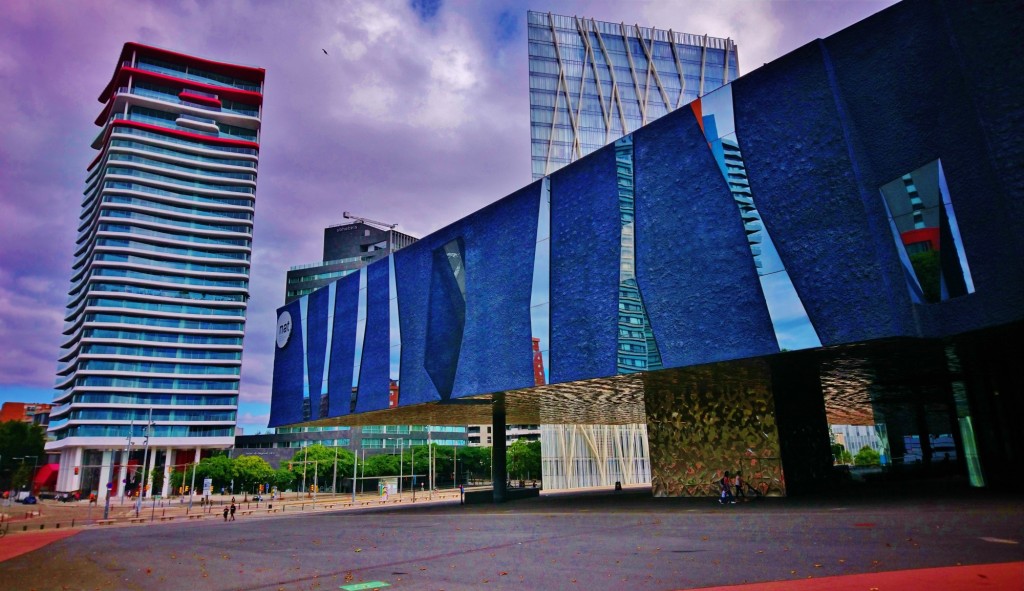 Foto: Plaça Leonardo da Vinci - Barcelona (Cataluña), España