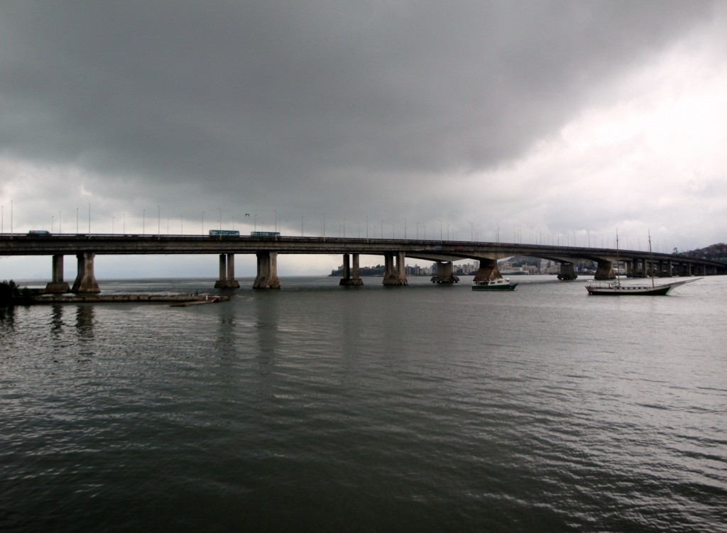 Foto: Ponte Governador Pedro Ivo Campos - Florianópolis (Santa Catarina), Brasil
