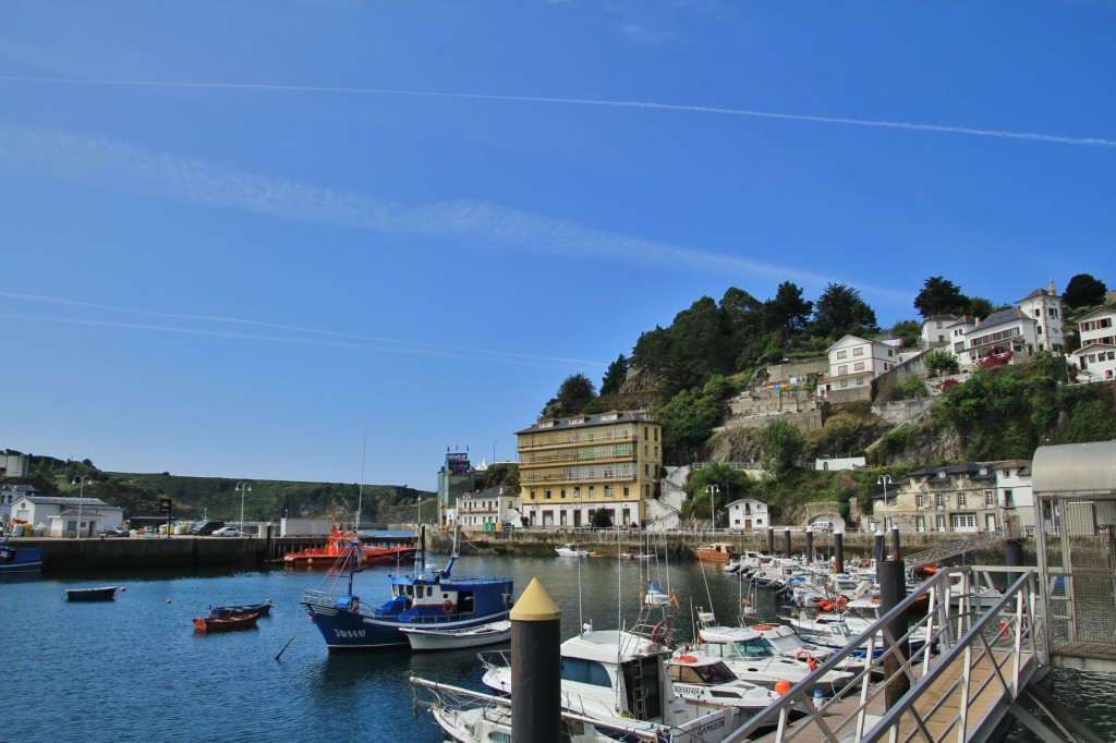 Foto: Puerto - Luarca (Asturias), España