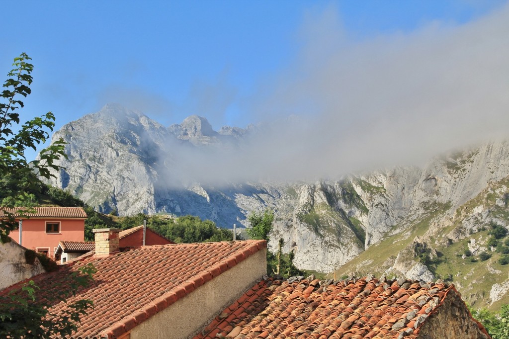 Foto: Vista del pueblo - Sotres (Asturias), España