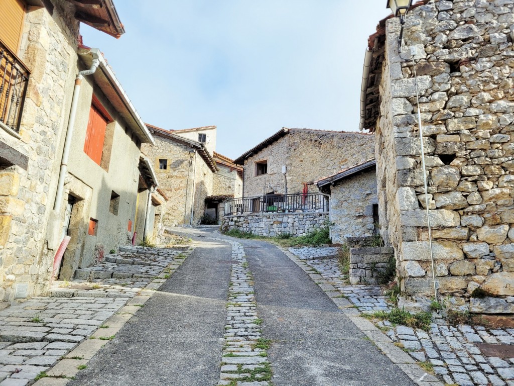 Foto: Vista del pueblo - Sotres (Asturias), España