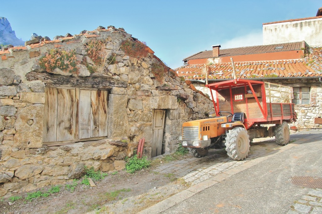 Foto: Vista del pueblo - Sotres (Asturias), España
