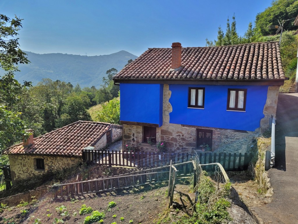 Foto: Vista de la aldea - La Casona (Asturias), España