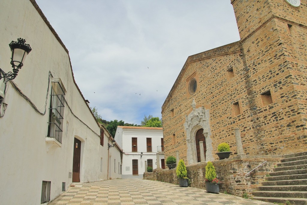 Foto: Vista del pueblo - Almonáster la Real (Huelva), España