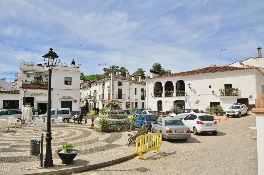 Foto: Vista del pueblo - Fuenteheridos (Huelva), España