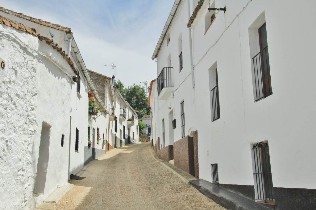Foto: Vista del pueblo - Castaño del Robledo (Huelva), España